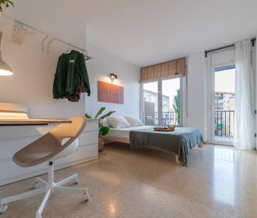 Carrer de Garcilaso, Barcelona, Catalonia 08027 - Photo 4