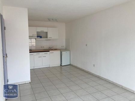 Location Appartement 2 pièces 39m² BAILLEUL 59270 - Photo 2