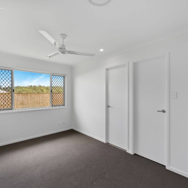 190 Barrams Road, White Rock - Photo 1