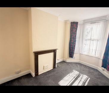 1 Bed Flat, Harold Road, E13 - Photo 3
