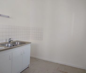 LOCATION Appartement, T1Bis, VALENCE EN POITOU COUHE - Photo 5