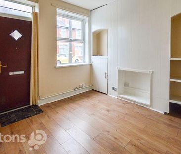 2 bedroom terraced house to rent - Photo 6