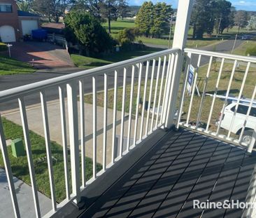 Modern Townhouse Living by the Shoalhaven River - Photo 4