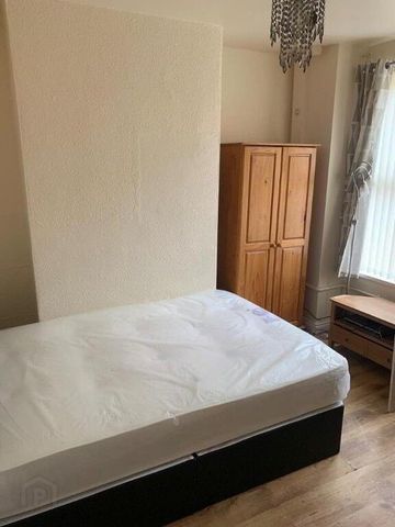 75 Chadwick Street, Belfast, BT9 7FD - Photo 4