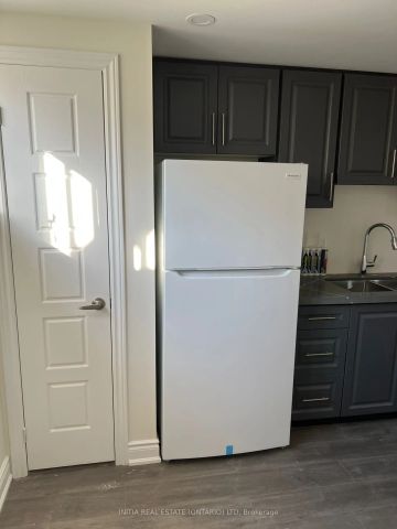 772 MAGNOLIA Terrace #BASEMENT - Photo 3