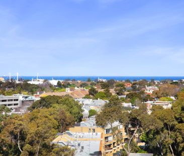 Stunning Apartment with Breathtaking Views! - Photo 1