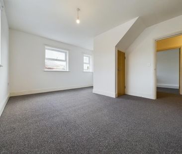 2 bedroom maisonette to rent - Photo 6