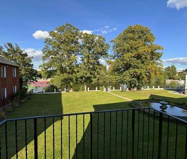 Simmons Place, Staines-upon-thames, Surrey, TW18 - Photo 6