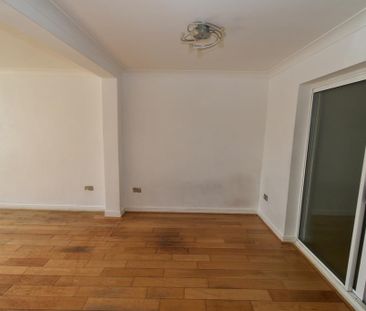 2 bedroom semi-detached house to rent - Photo 6