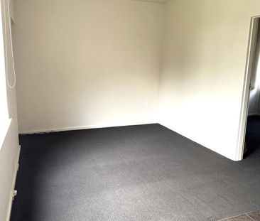 Charming 1-Bedroom Home - Photo 5