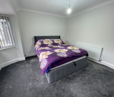 3 bedroom semi-detached house to rent - Photo 4