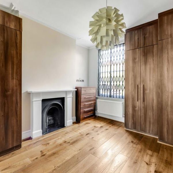 5 bedroom terraced house to rent - Photo 1
