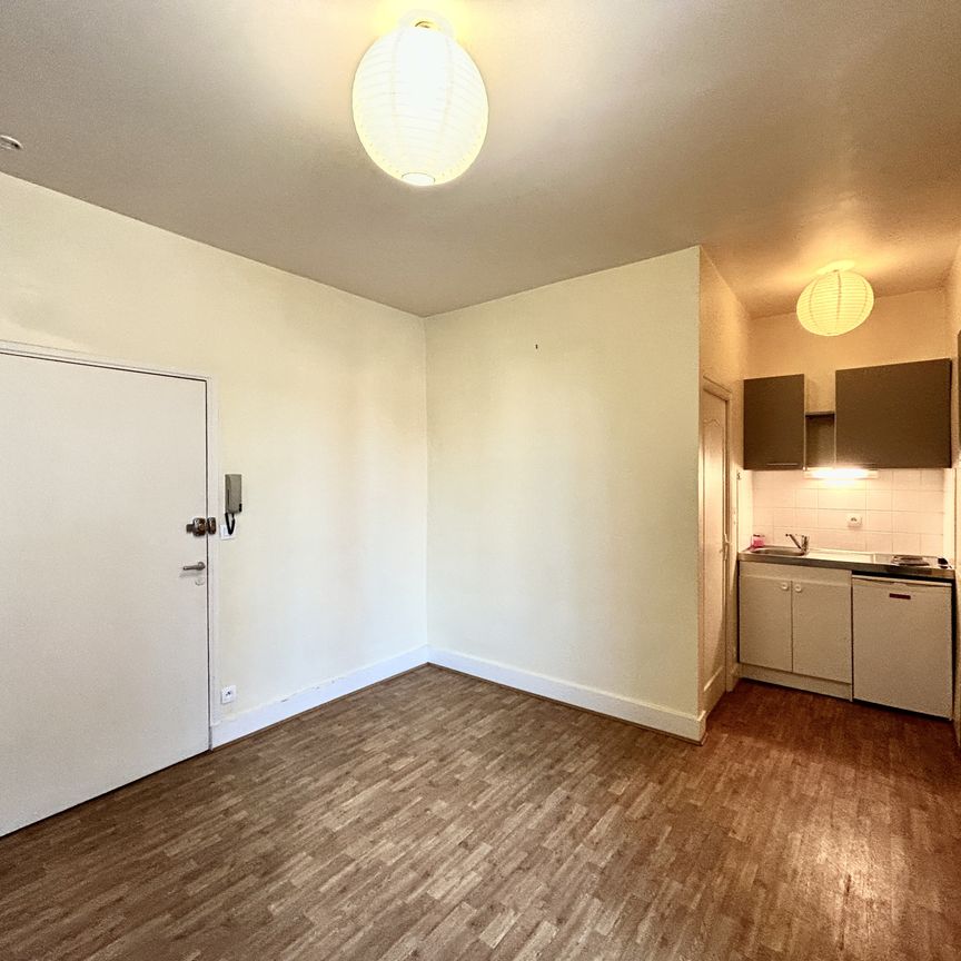 Location Appartement 1 pièce 17m² VICHY 03200 - Photo 1