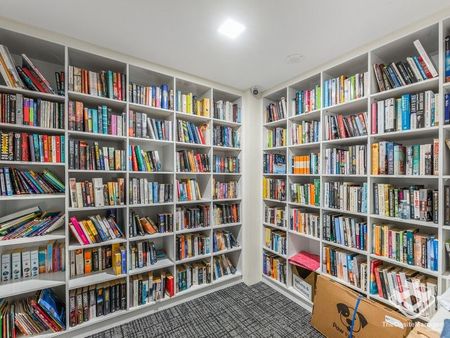 Resort Style 2-bedroom West End - Photo 3