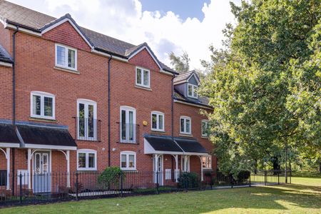 Standingwood Road, Ellesmere Port - Photo 3