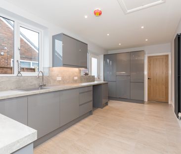 Lincoln Drive, Aspull, WN2 1XB - Photo 1