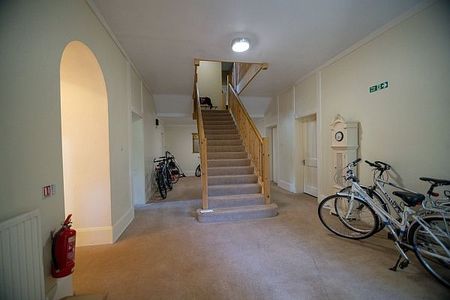 Room 1, Rawcliffe Holt, Rawcliffe Lane - Photo 5