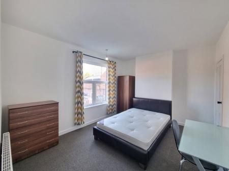 Clarendon Street, Leicester - Photo 2