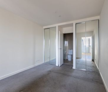 303/33 Racecourse Rd, North Melbourne, Vic 3051 - Photo 4