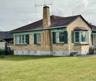 Iconic Location- 6-12 Month tenancy approx - Photo 1