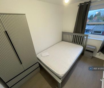 1 bedroom in a house share to rent - Photo 5