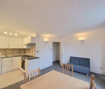 1 bedroom flat to rent - Photo 6