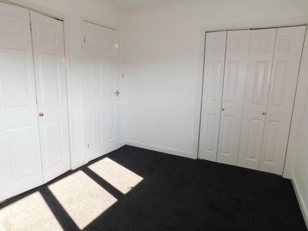 2 bedroom semi-detached house to rent - Photo 4