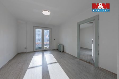 Pronájem bytu 2+1 50 m², Kounice 608, Horní Slavkov - Photo 3