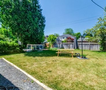 For Lease - 848 TROJAN Avenue Unit# B, Overbrook - Castleheights an... - Photo 1