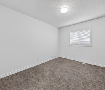 For Lease - 445 Avens Street, Waterloo, Ontario - Photo 1