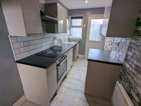 1 bedroom end of terrace house to rent - Photo 3