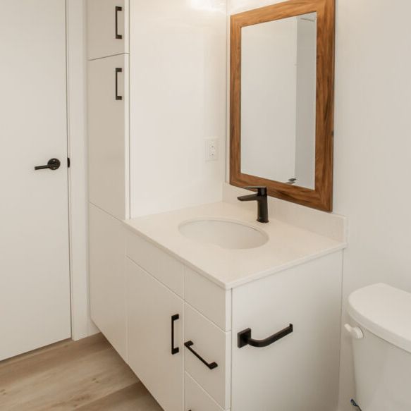 York: Black Accents – 710 Westminster, Winnipeg, MB - Photo 1