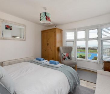 4 bedroom semi-detached house to rent - Photo 4