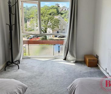 3 bedroom flat to rent - Photo 6