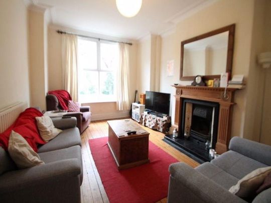 4 bedroom house to rent - Photo 1