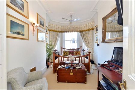 Earl's Court Square, London, SW5 flat to rent - Photo 2