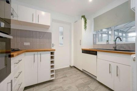 Meadowsweet Close, Melton Mowbray, LE13 - Photo 5