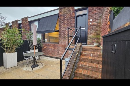 Studio Flat, Goodyer House, SW1V - Photo 3