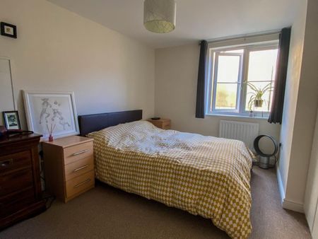 Sir Bernard Lovell Road, Malmesbury, SN16 - Photo 4