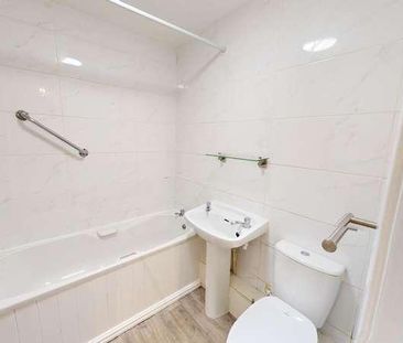 Redstock Close, Westhoughton, BL5 - Photo 4