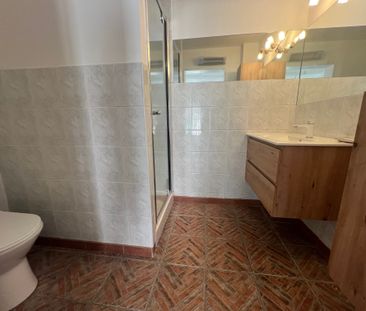 Location Appartement 3 pièces 75m² ST TROPEZ 83990 - Photo 2