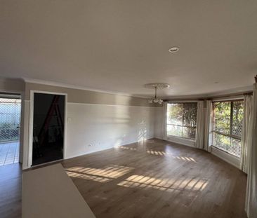 2 Bedroom Unit in a fantasic location!! - Photo 4