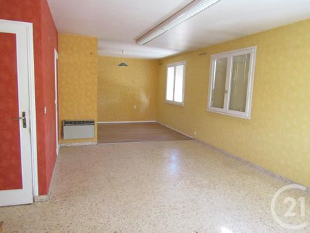 Location Appartement 5 pièces 113m² GRAULHET 81300 - Photo 3