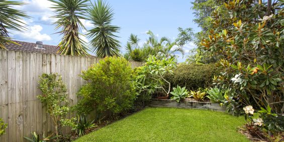Terrace Entertaining and Layered Living Spaces - Photo 3