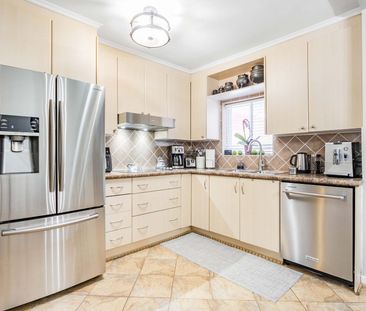 For Lease - 213B Blackthorne Avenue Unit# Main and 2nd Floor, Toron... - Photo 1