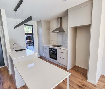 Townhouse Living - Photo 3