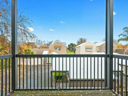 3 BEDROOM UNIT - Photo 2