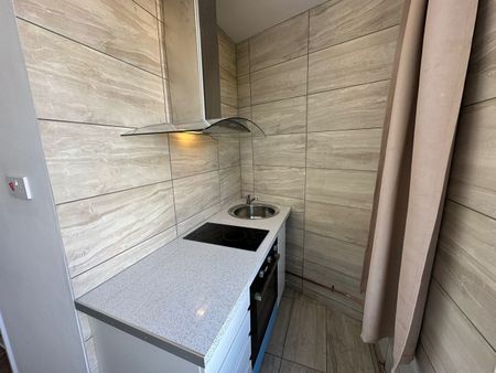 Studio Flat, Thornleigh Road, BS7 - Photo 3