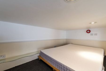 Studio Flat, Oakley Street, SW3 - Photo 2