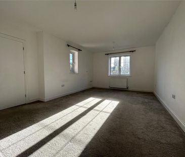 4 bedroom detached house to rent - Photo 6